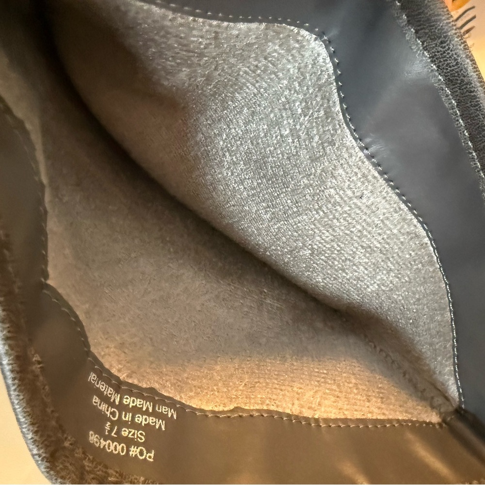 Chic Gray Boots - image 6